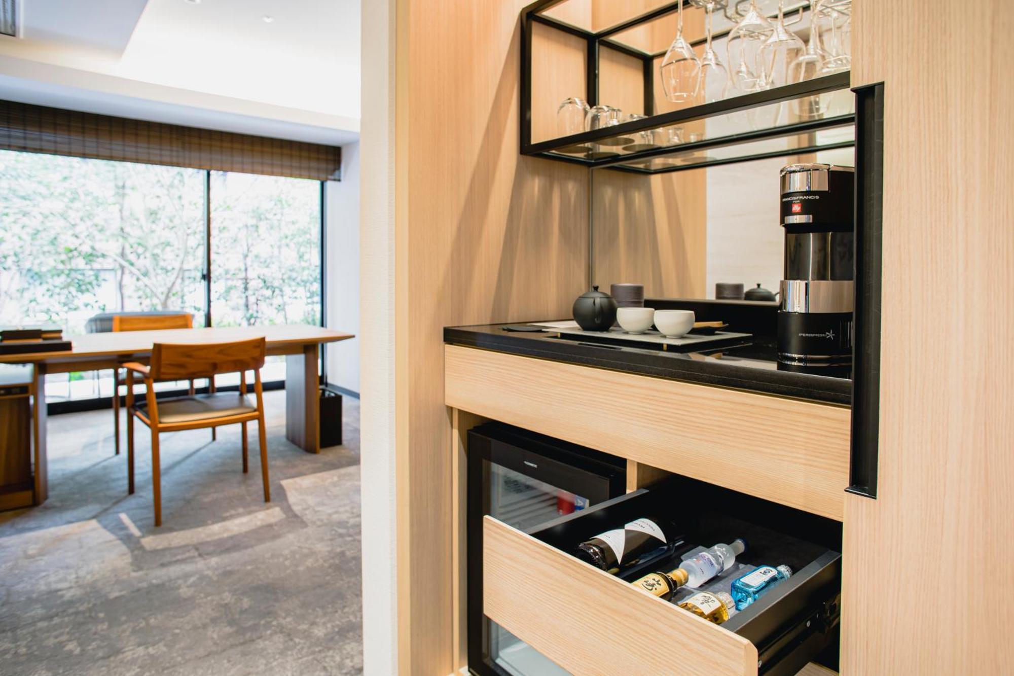 The Thousand Kioto Exterior foto A wet bar in a hotel
