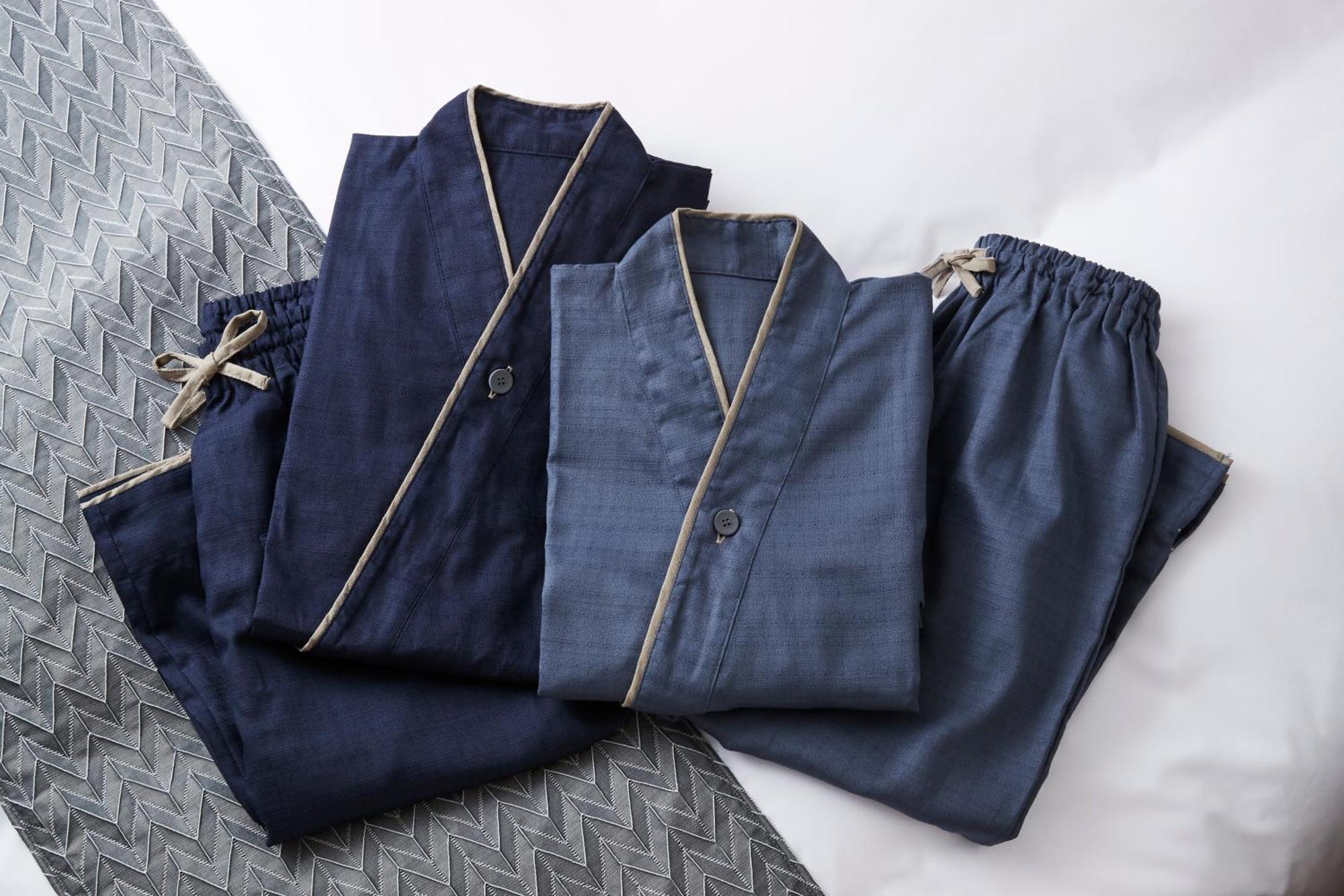 The Thousand Kioto Exterior foto A blue hakama